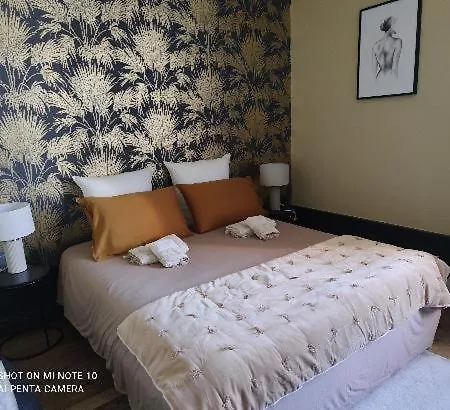 Bed & Breakfast La Parenthese Entre Abbaye Et Venise Verte Maillezais