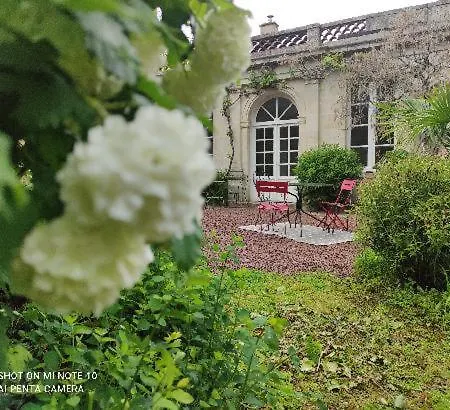 La Parenthese Entre Abbaye Et Venise Verte 3* Maillezais